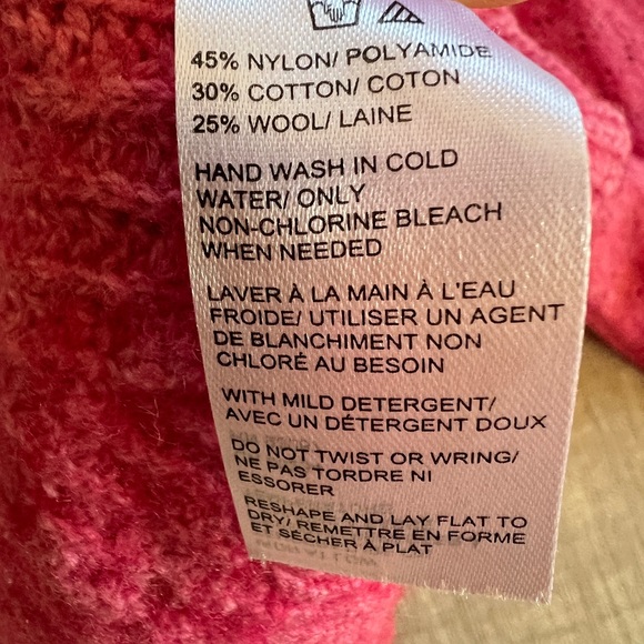 Saks Fifth Avenue Pink Sweater - Picture 6 of 6